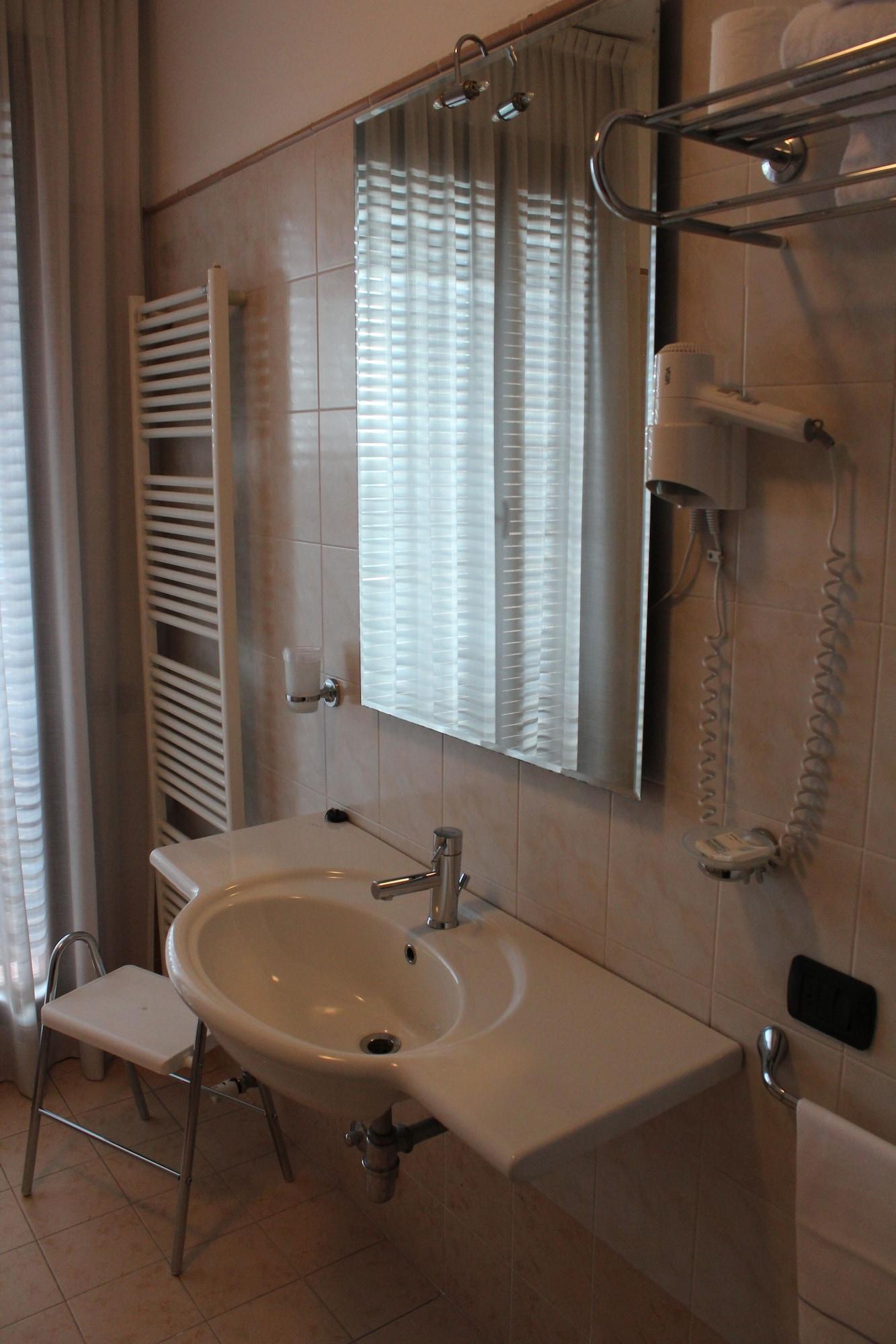 Hotel Selide Дезио Экстерьер фото