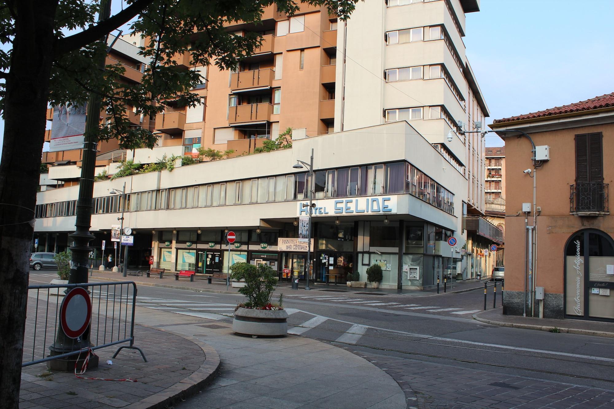 Hotel Selide Дезио Экстерьер фото