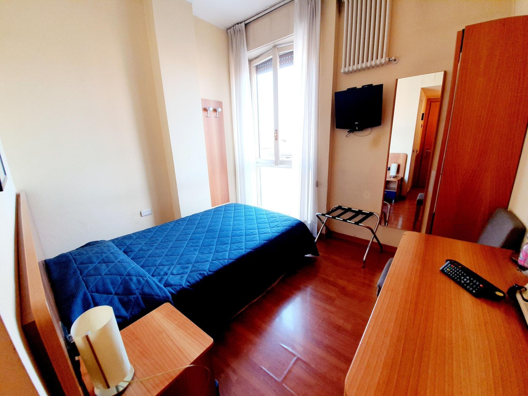 Hotel Selide Дезио Экстерьер фото